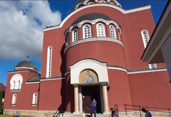 Kraljevo stan na dan smestaj naselje Mose Pijade Obiliceva Jug Bogdanova Dositejeva Stara Kolonija apartmani sa liftom parkingom